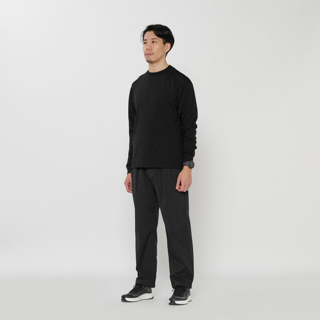 THE SPORTY SWEATER | Merino wool Sweater Tops | HERENESS – HERENESS.jp