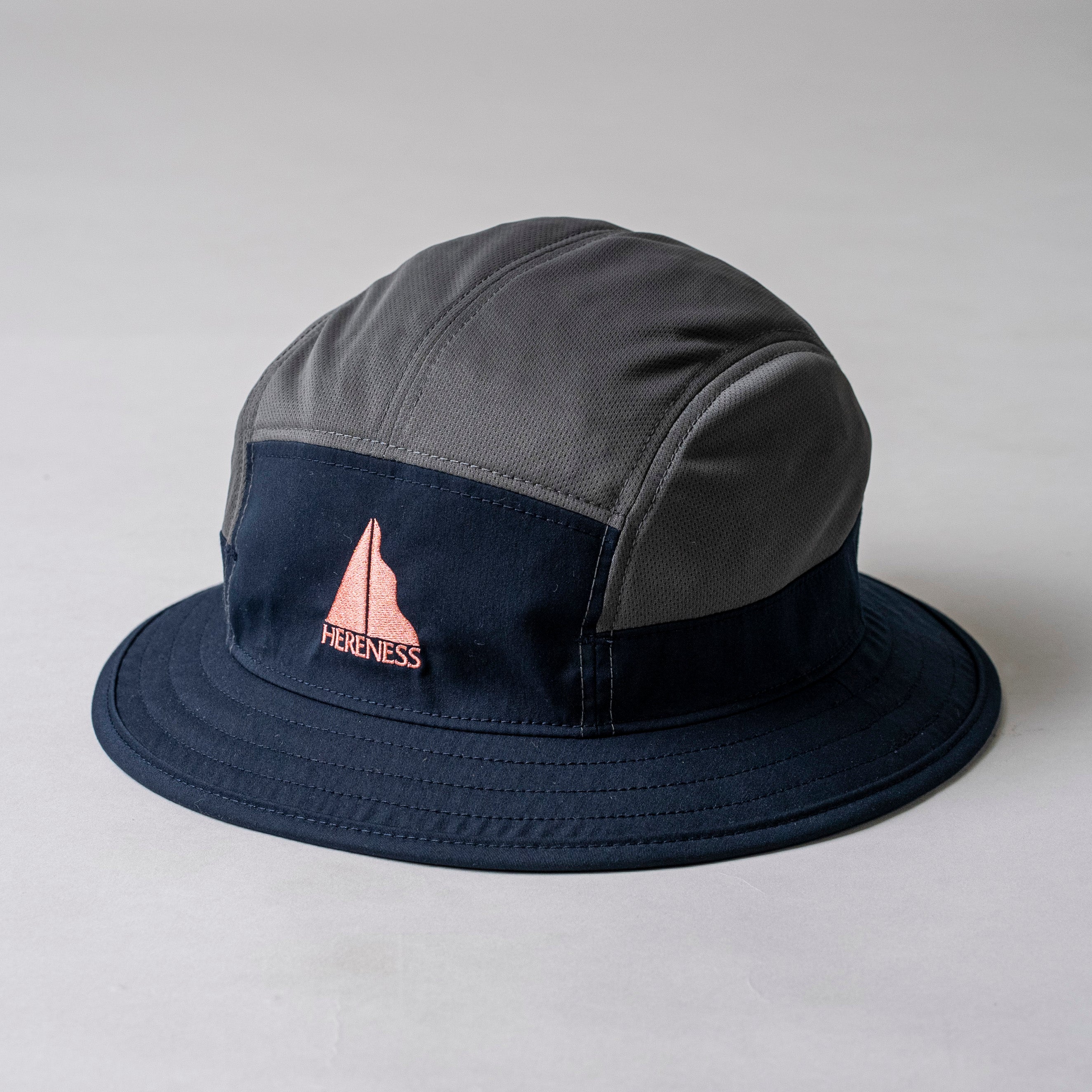 MODERATE HAT – HERENESS.jp